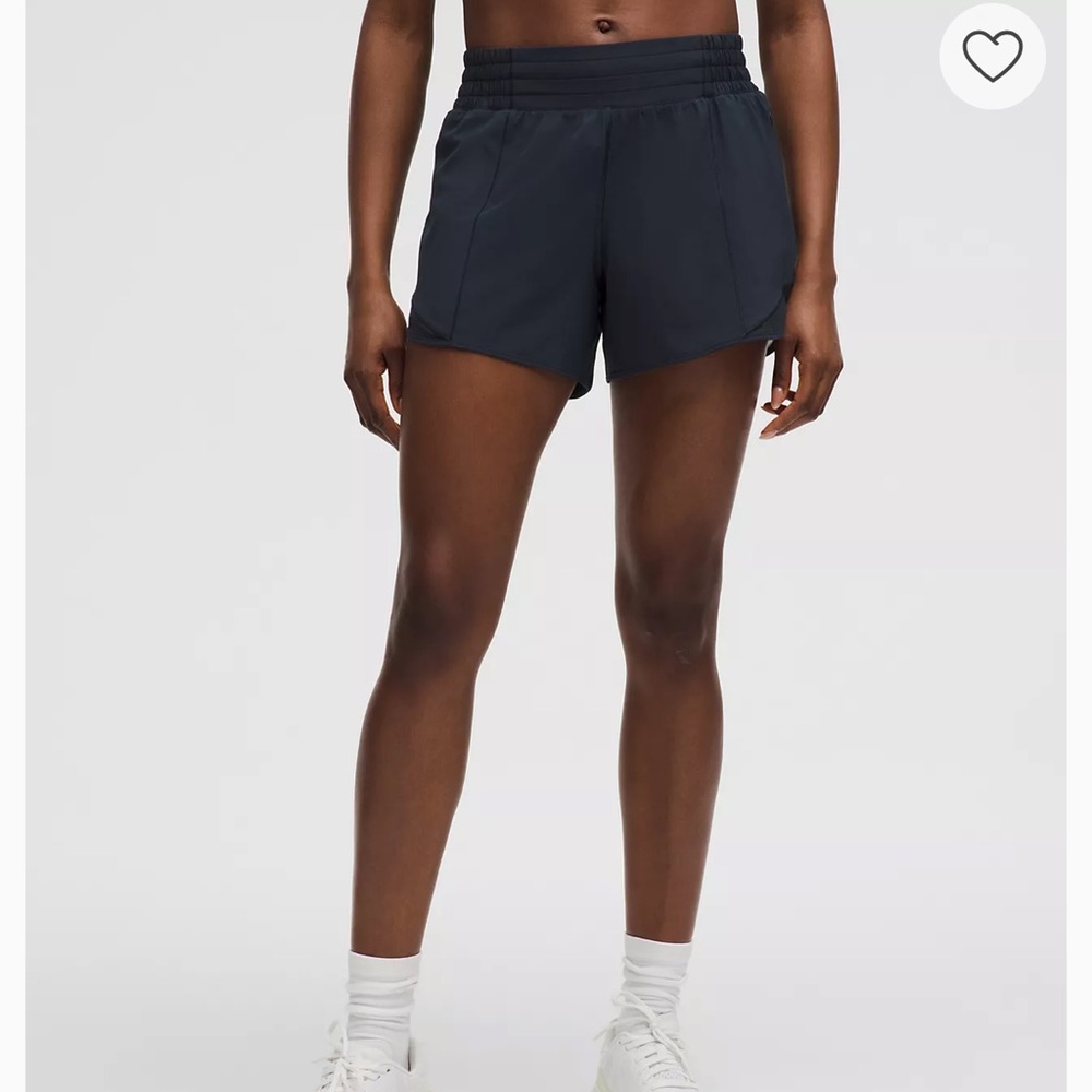 Lululemon hot high-rise 4” short size 4 never worn